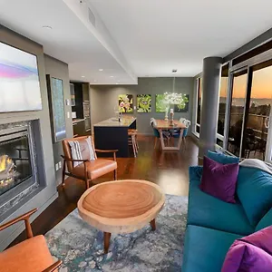 Luxury View In Downtown Apartment Victoria