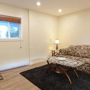 Modern Spacious 1 Bedroom In Desirable Gordon Head Near Mount Douglas Holiday home Victoria