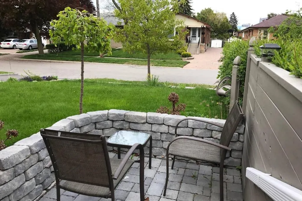 Private Bsmt With Sep. Entrance And Free Parking Apartment Toronto